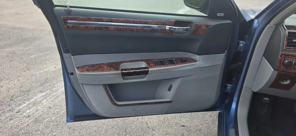 Florida Fine Cars - Used CHRYSLER 300 2007 MARGATE C