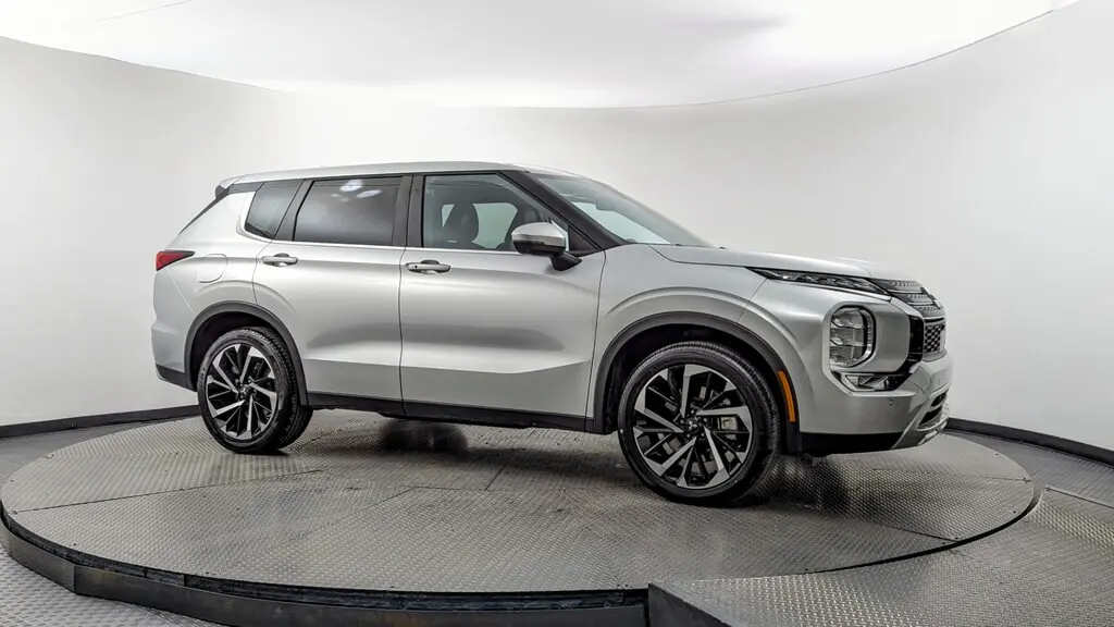 Florida Fine Cars - Used MITSUBISHI OUTLANDER 2024 MARGATE SE