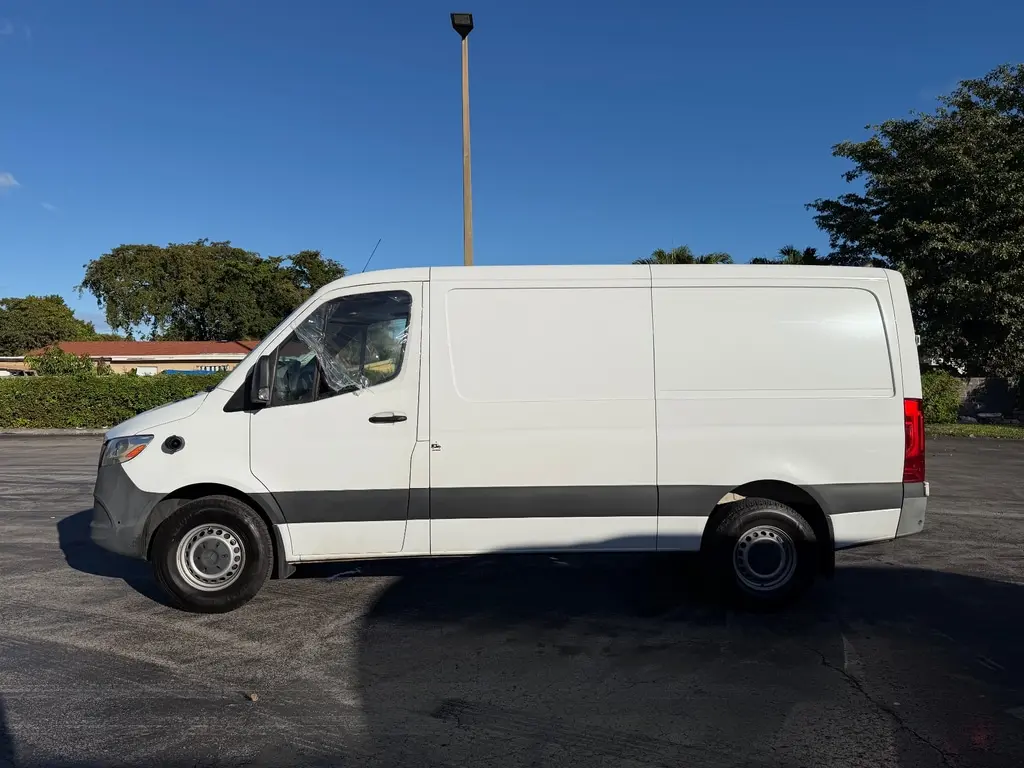 Florida Fine Cars - Used MERCEDES-BENZ SPRINTER 2022 MIAMI 1500 Cargo Van Standard Roof 144.0" WB