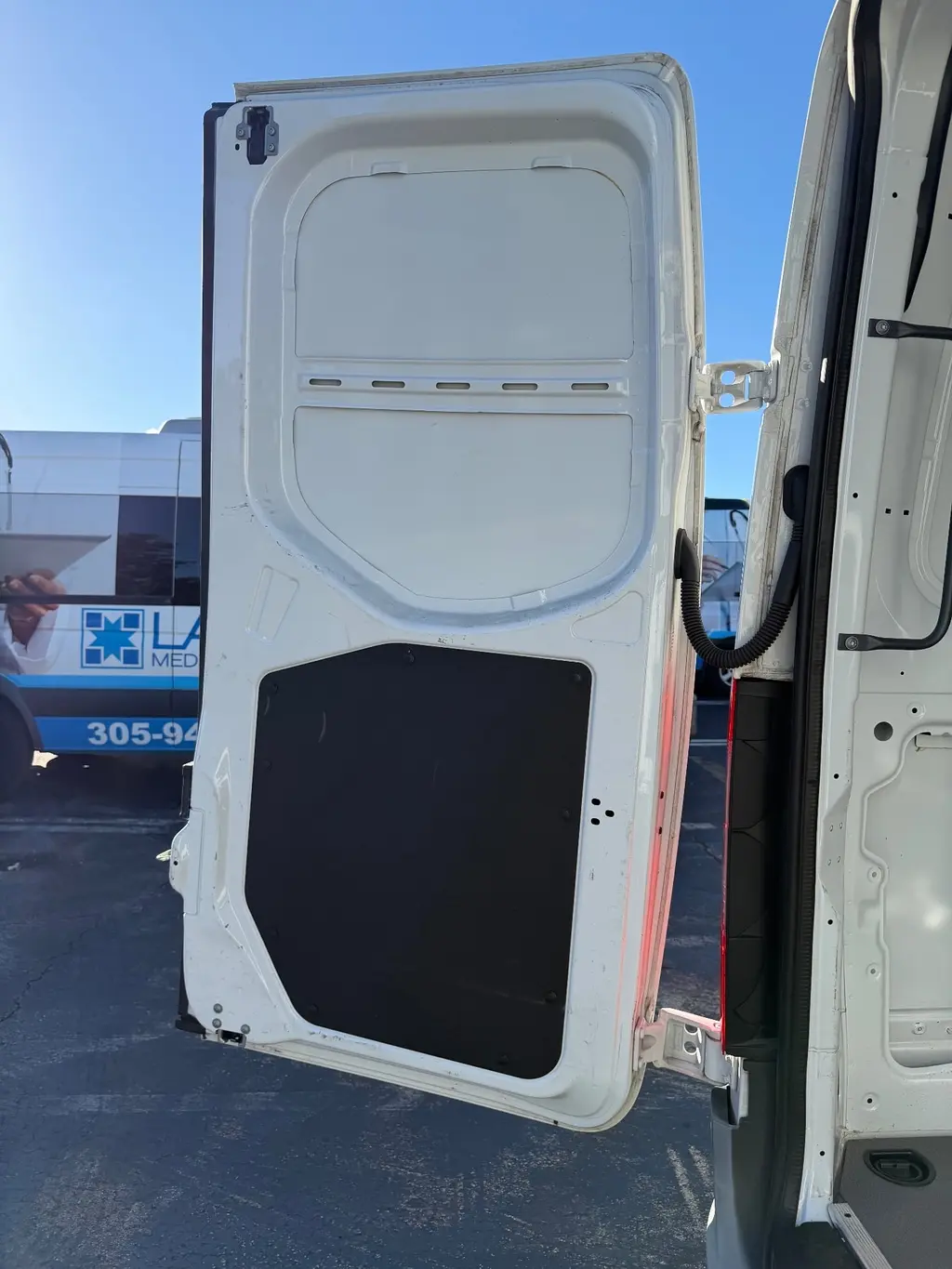Florida Fine Cars - Used MERCEDES-BENZ SPRINTER 2022 MIAMI 1500 Cargo Van Standard Roof 144.0" WB