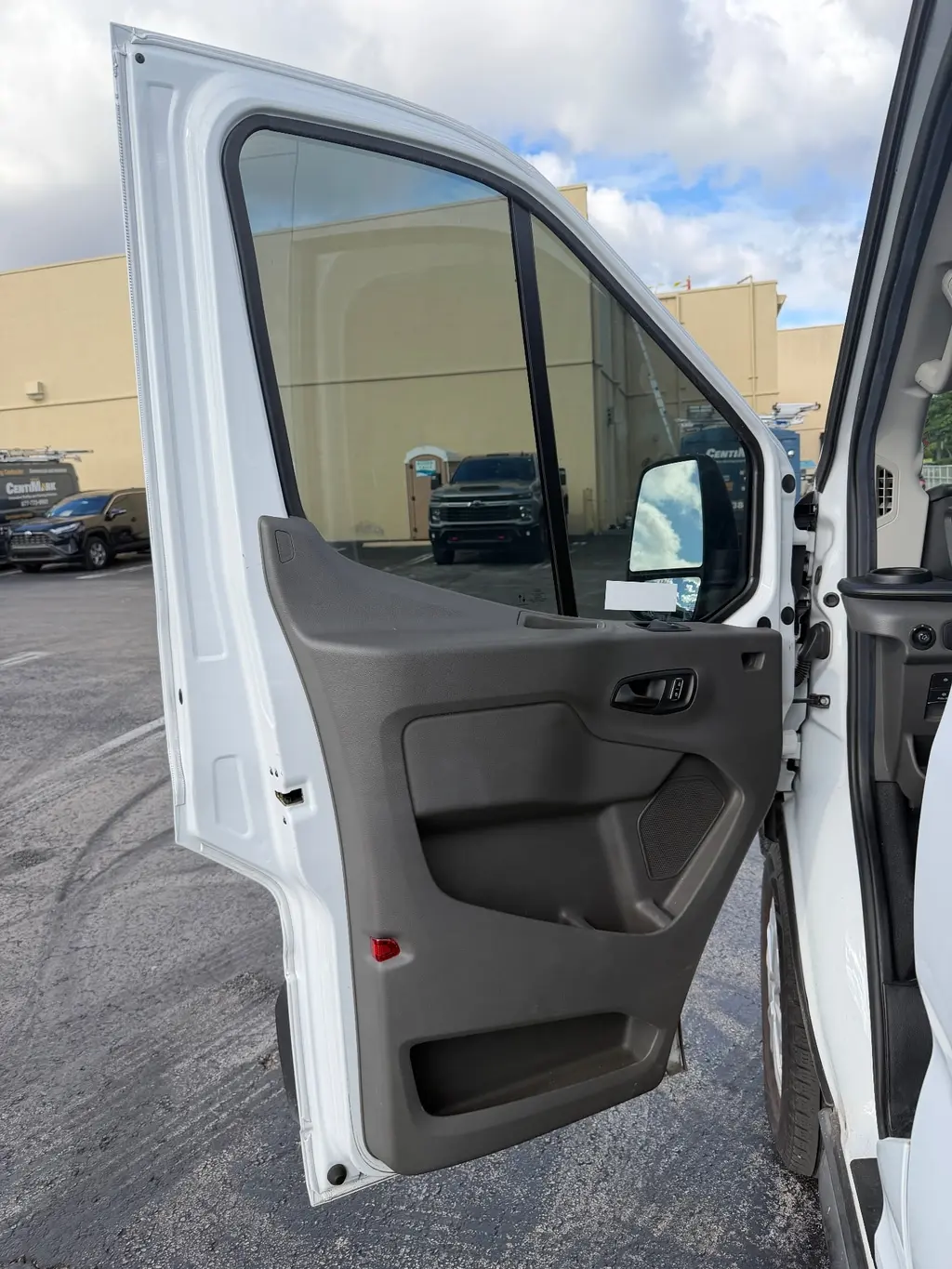 Florida Fine Cars - Used FORD E-TRANSIT 2023 MARGATE