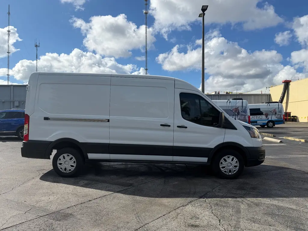 Florida Fine Cars - Used FORD E-TRANSIT 2023 MIAMI