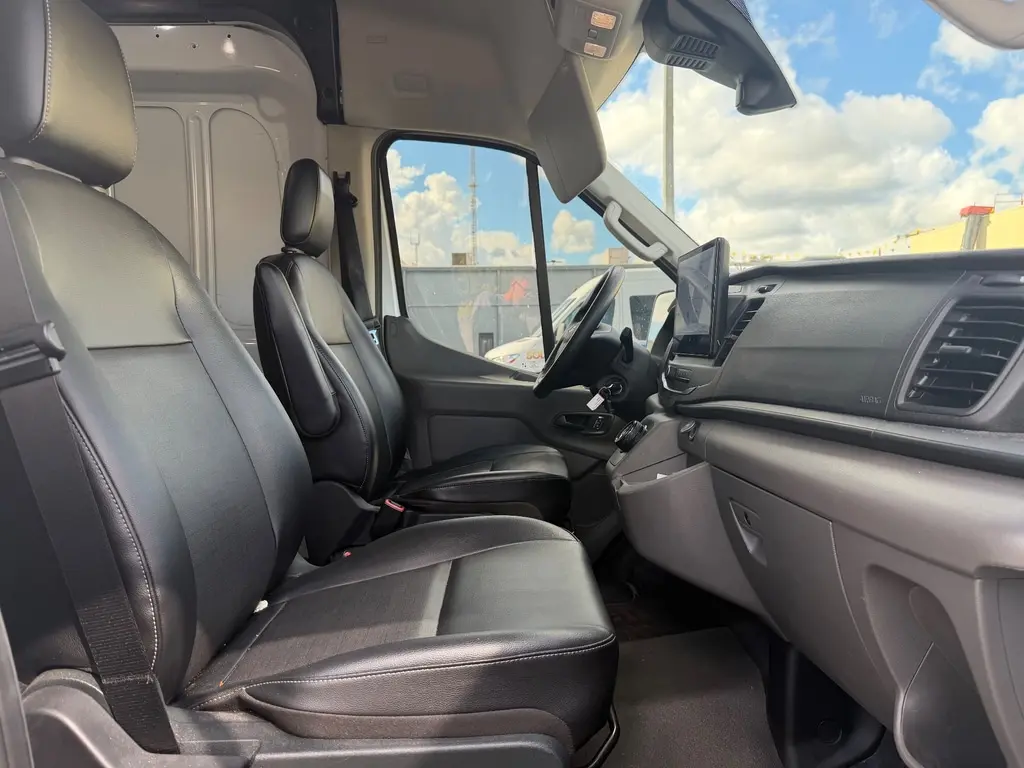 Florida Fine Cars - Used FORD E-TRANSIT 2023 MIAMI