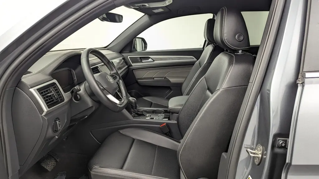 Florida Fine Cars - Used VOLKSWAGEN ATLAS CROSS SPORT 2023 WEST PALM 3.6L V6 SE W/TECHNOLOGY