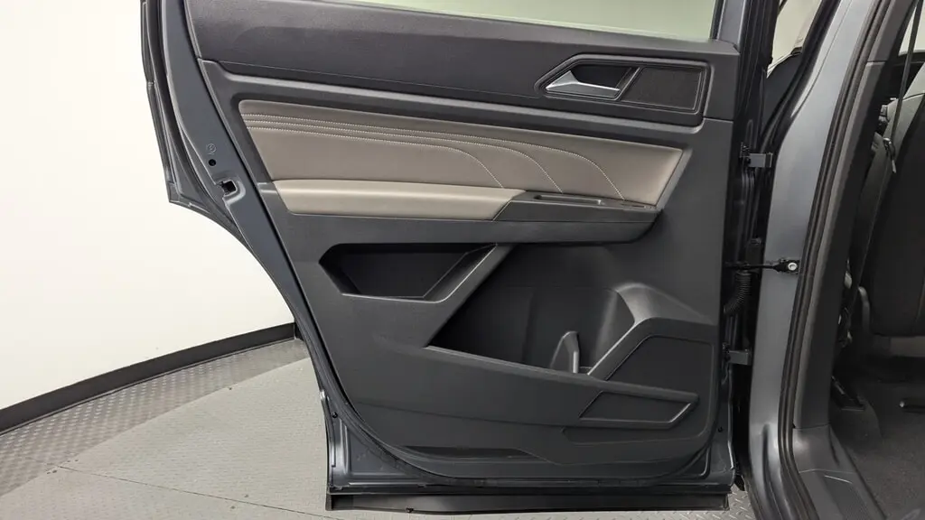 Florida Fine Cars - Used VOLKSWAGEN ATLAS CROSS SPORT 2023 WEST PALM 3.6L V6 SE W/TECHNOLOGY