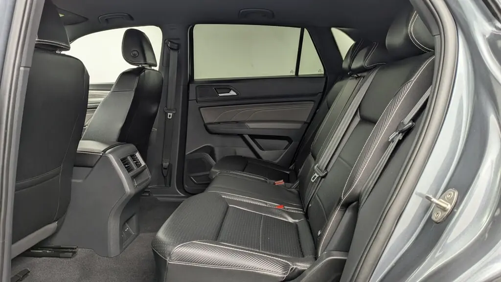 Florida Fine Cars - Used VOLKSWAGEN ATLAS CROSS SPORT 2023 WEST PALM 3.6L V6 SE W/TECHNOLOGY