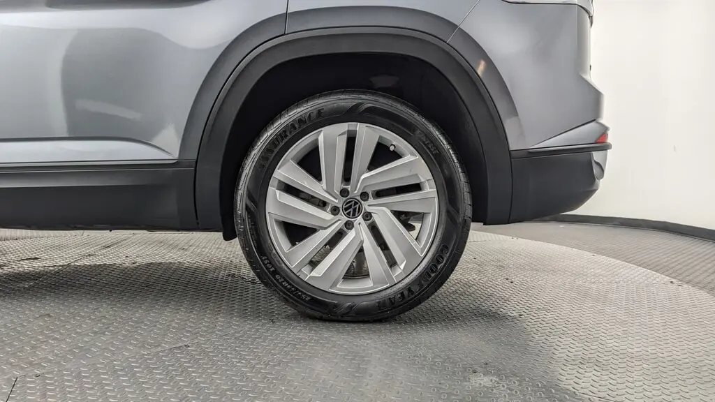 Florida Fine Cars - Used VOLKSWAGEN ATLAS CROSS SPORT 2023 WEST PALM 3.6L V6 SE W/TECHNOLOGY