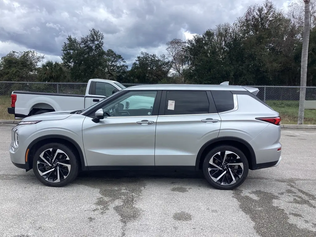 Florida Fine Cars - Used MITSUBISHI OUTLANDER 2024 ORLANDO SE