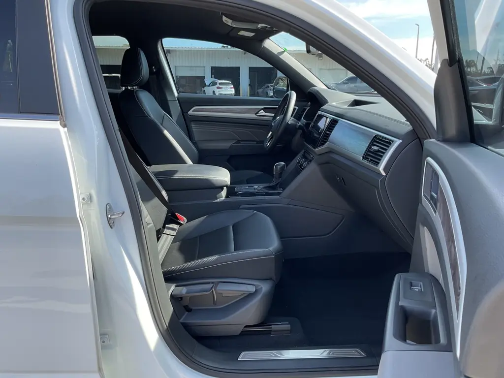 Florida Fine Cars - Used VOLKSWAGEN ATLAS CROSS SPORT 2023 ORLANDO 3.6L V6 SE W/TECHNOLOGY