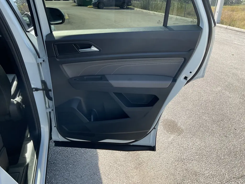 Florida Fine Cars - Used VOLKSWAGEN ATLAS CROSS SPORT 2023 ORLANDO 3.6L V6 SE W/TECHNOLOGY