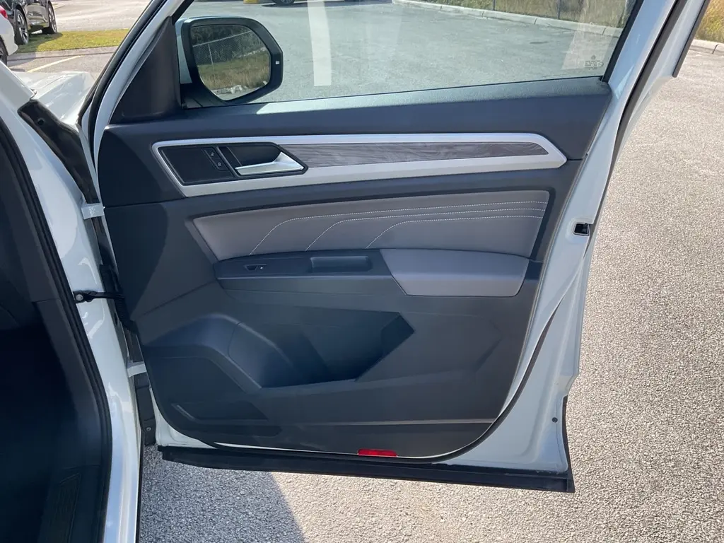 Florida Fine Cars - Used VOLKSWAGEN ATLAS CROSS SPORT 2023 ORLANDO 3.6L V6 SE W/TECHNOLOGY