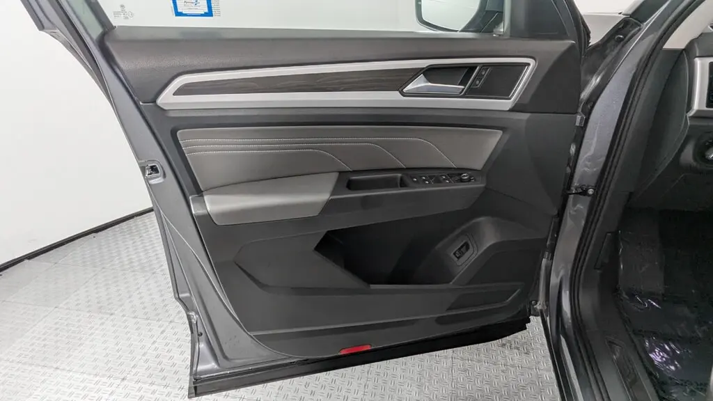 Florida Fine Cars - Used VOLKSWAGEN ATLAS 2023 ORLANDO 2.0T SE W/TECHNOLOGY