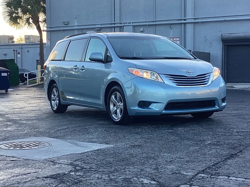 Florida Fine Cars - Used TOYOTA SIENNA 2015 MIAMI LE AAS