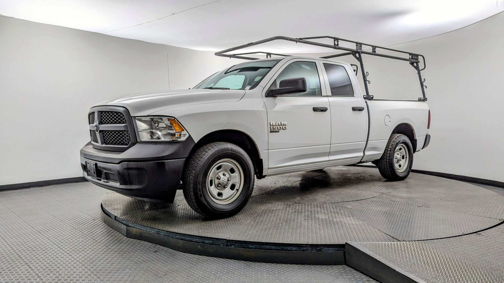 2022 RAM 1500 Classic Tradesman 4x4 Quad Cab 6'4's photo