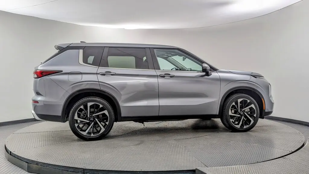 Florida Fine Cars - Used MITSUBISHI OUTLANDER 2024 MIAMI SE