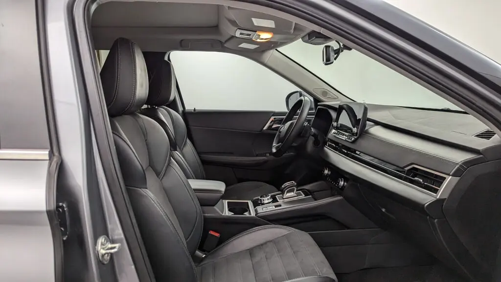 Florida Fine Cars - Used MITSUBISHI OUTLANDER 2024 MIAMI SE