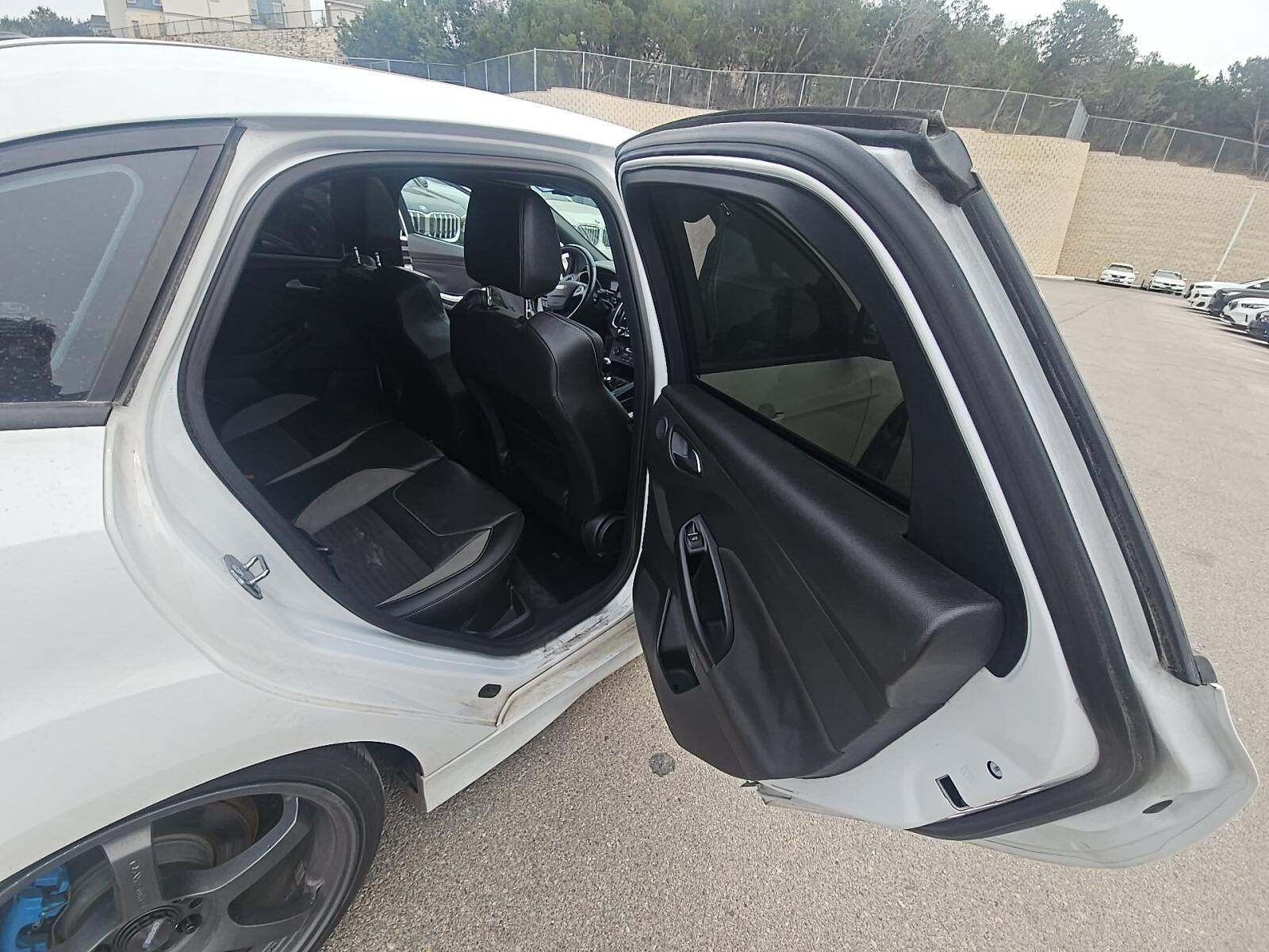 used vehicle - SEDAN FORD FOCUS 2018