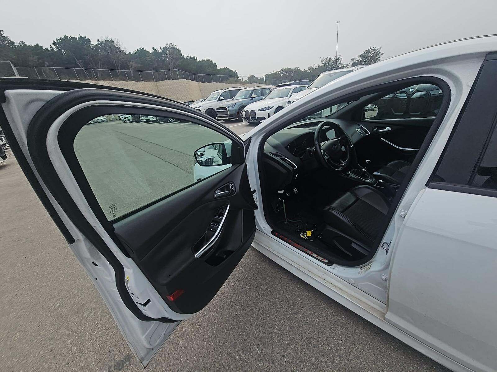 used vehicle - SEDAN FORD FOCUS 2018