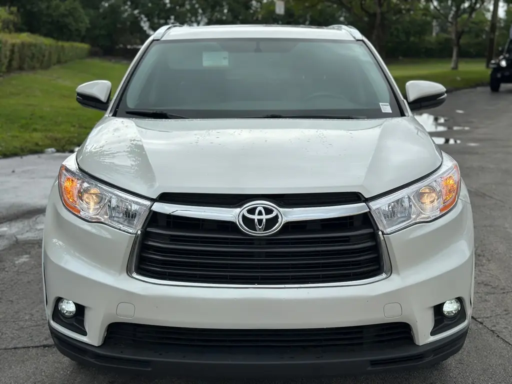Florida Fine Cars - Used TOYOTA HIGHLANDER 2015 MIAMI XLE