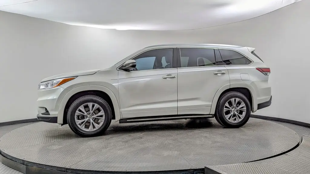 Florida Fine Cars - Used TOYOTA HIGHLANDER 2015 MIAMI XLE