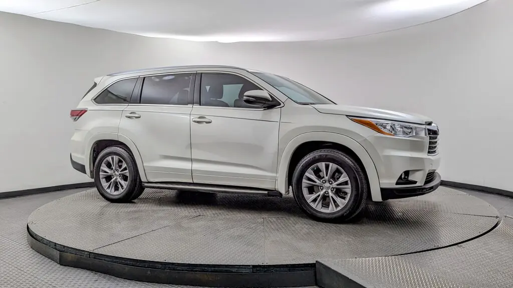 Florida Fine Cars - Used TOYOTA HIGHLANDER 2015 MIAMI XLE