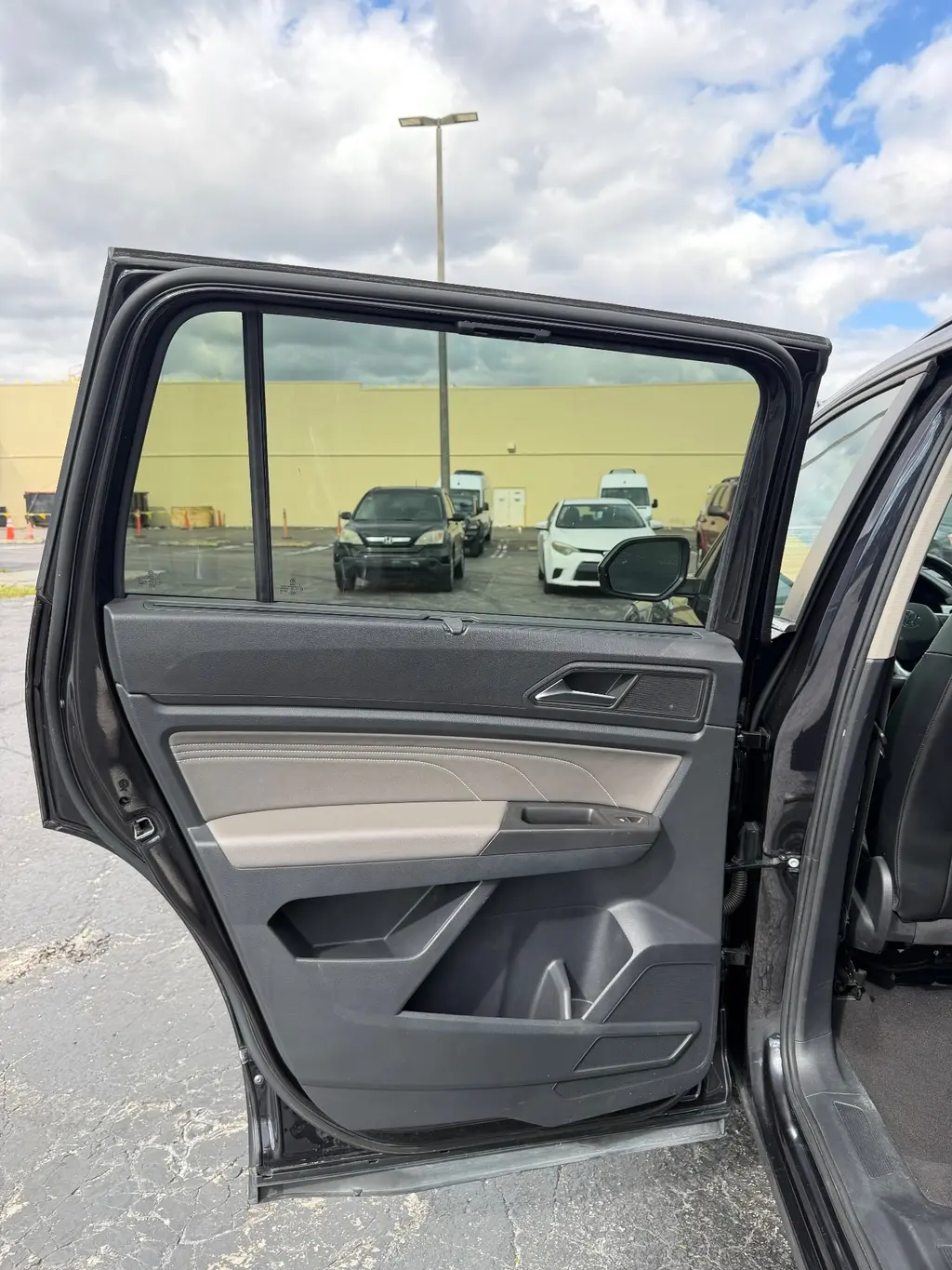 Florida Fine Cars - Used VOLKSWAGEN ATLAS 2022 MIAMI 3.6L V6 SE W/TECHNOLOGY