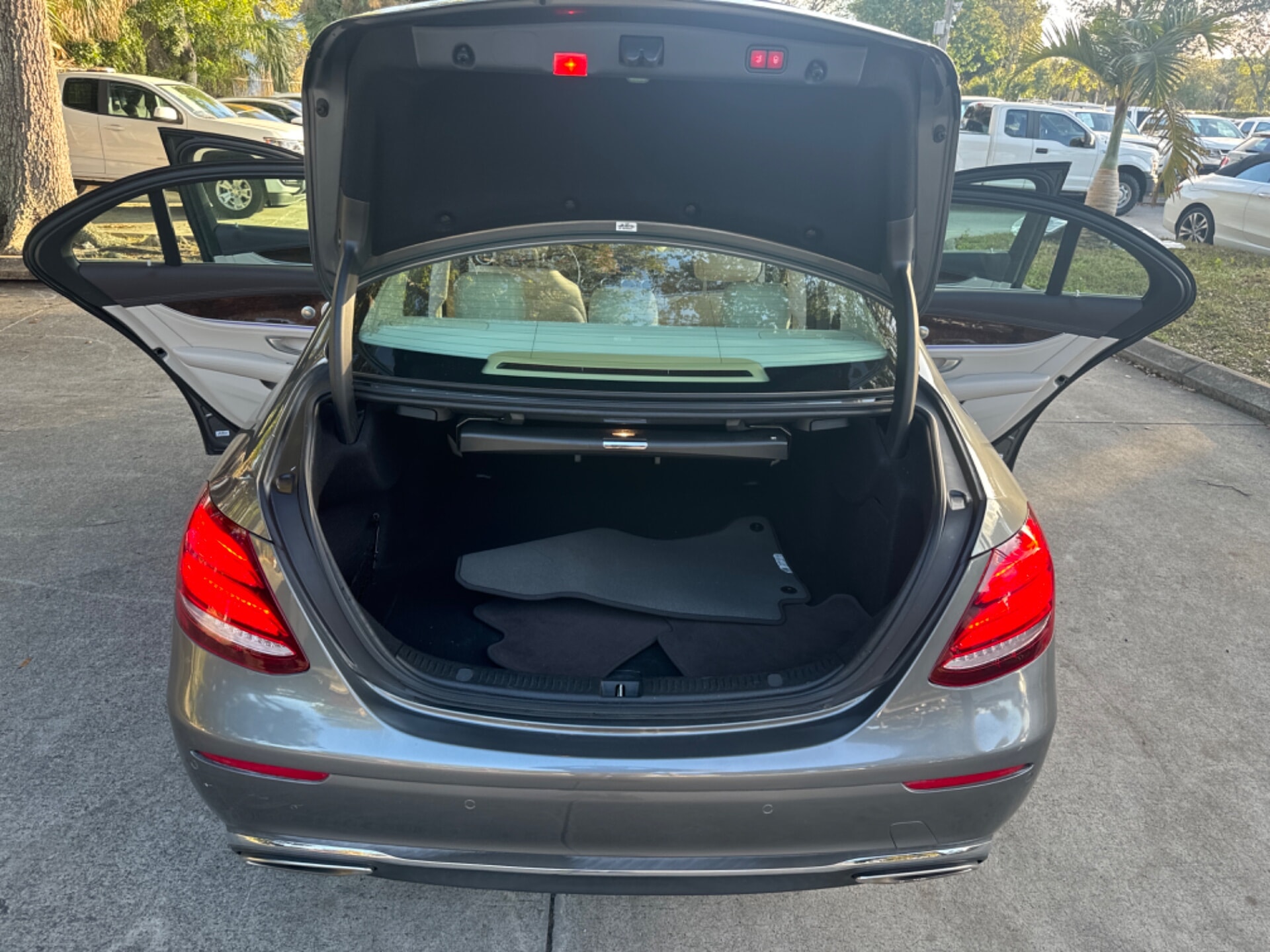 Florida Fine Cars - Used MERCEDES-BENZ E-CLASS 2017 WEST PALM E 300 LUXURY