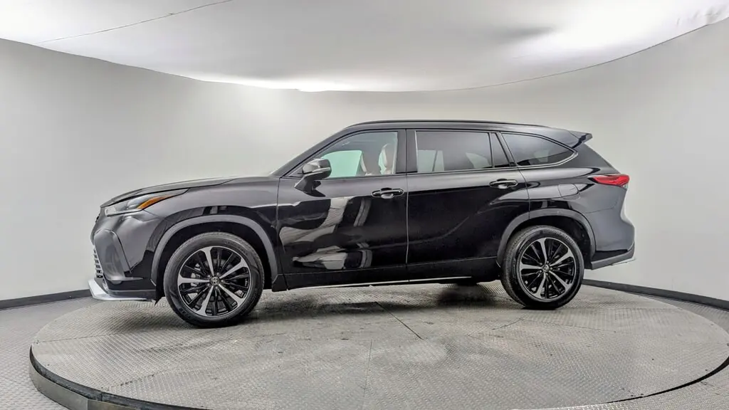 Florida Fine Cars - Used TOYOTA HIGHLANDER 2021 MIAMI XSE