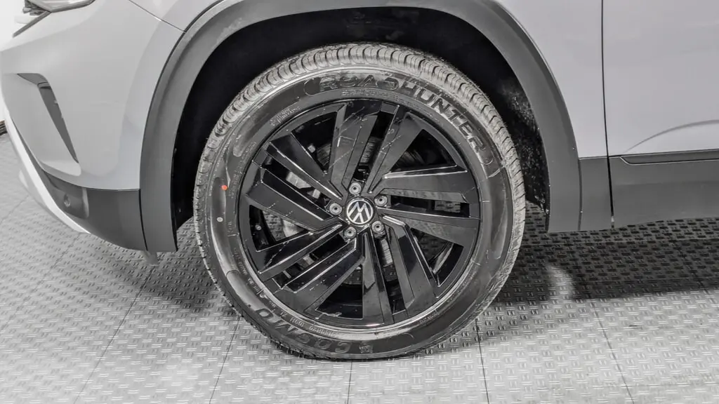 Florida Fine Cars - Used VOLKSWAGEN ATLAS CROSS SPORT 2021 ORLANDO 3.6L V6 SE W/TECHNOLOGY