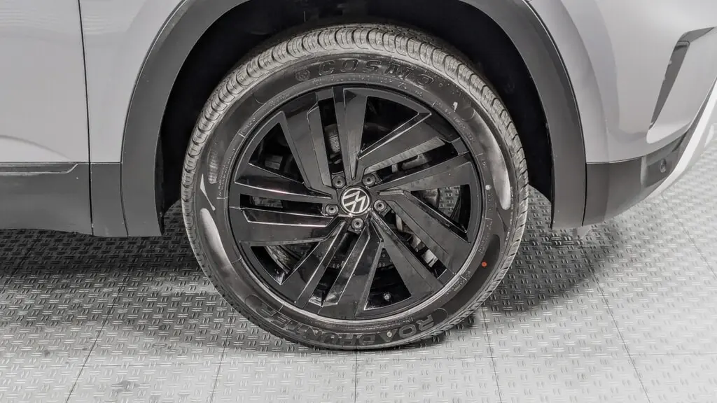 Florida Fine Cars - Used VOLKSWAGEN ATLAS CROSS SPORT 2021 ORLANDO 3.6L V6 SE W/TECHNOLOGY