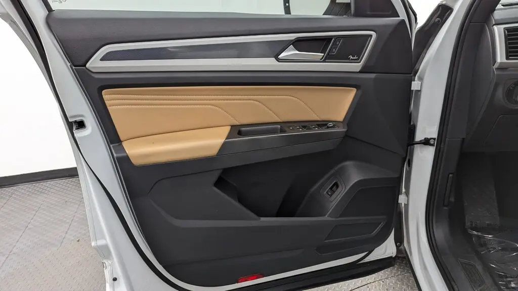 Florida Fine Cars - Used VOLKSWAGEN ATLAS CROSS SPORT 2022 MARGATE 3.6L V6 SEL PREMIUM R-LINE