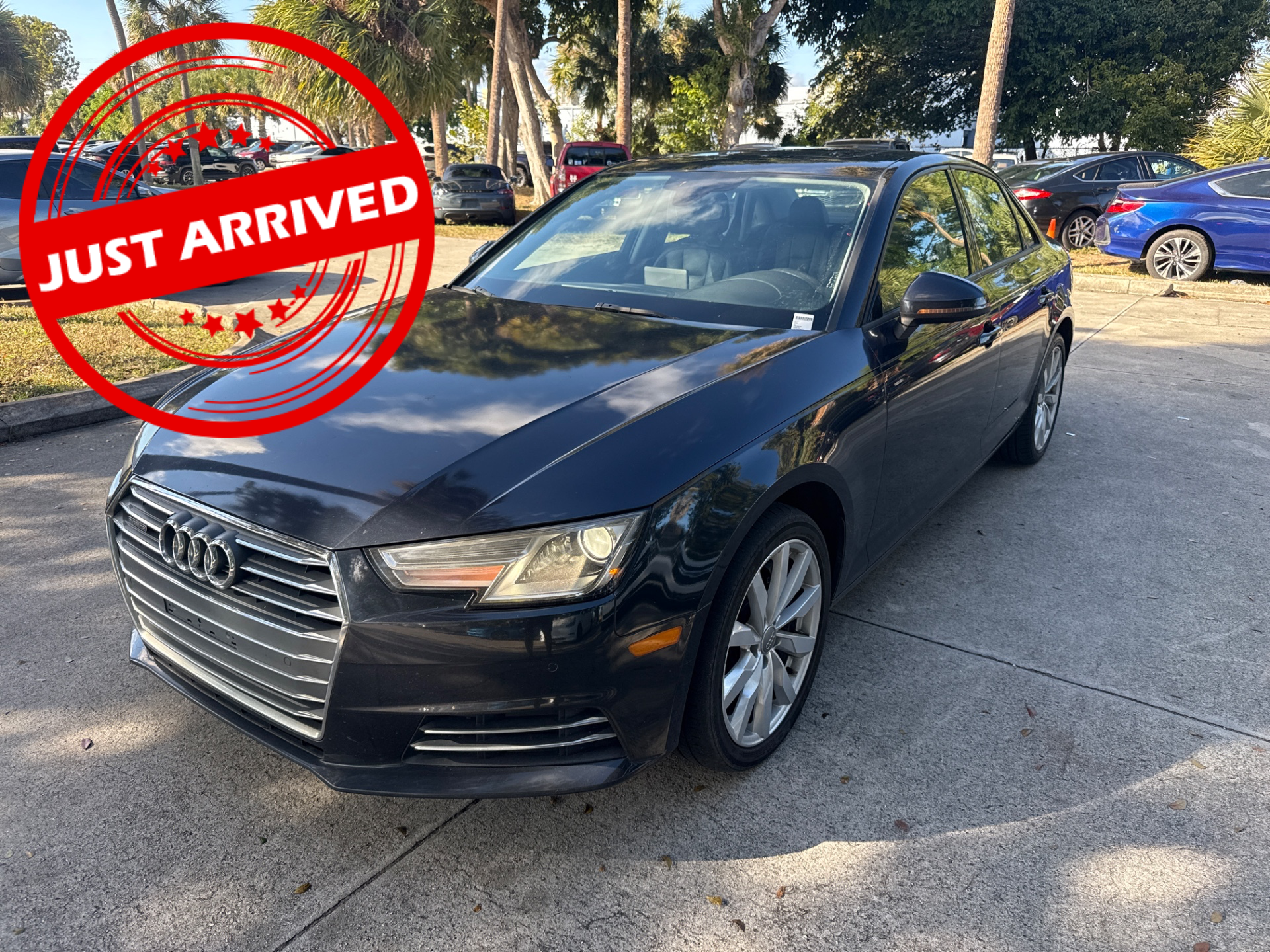 used vehicle - SEDAN AUDI A4 2017
