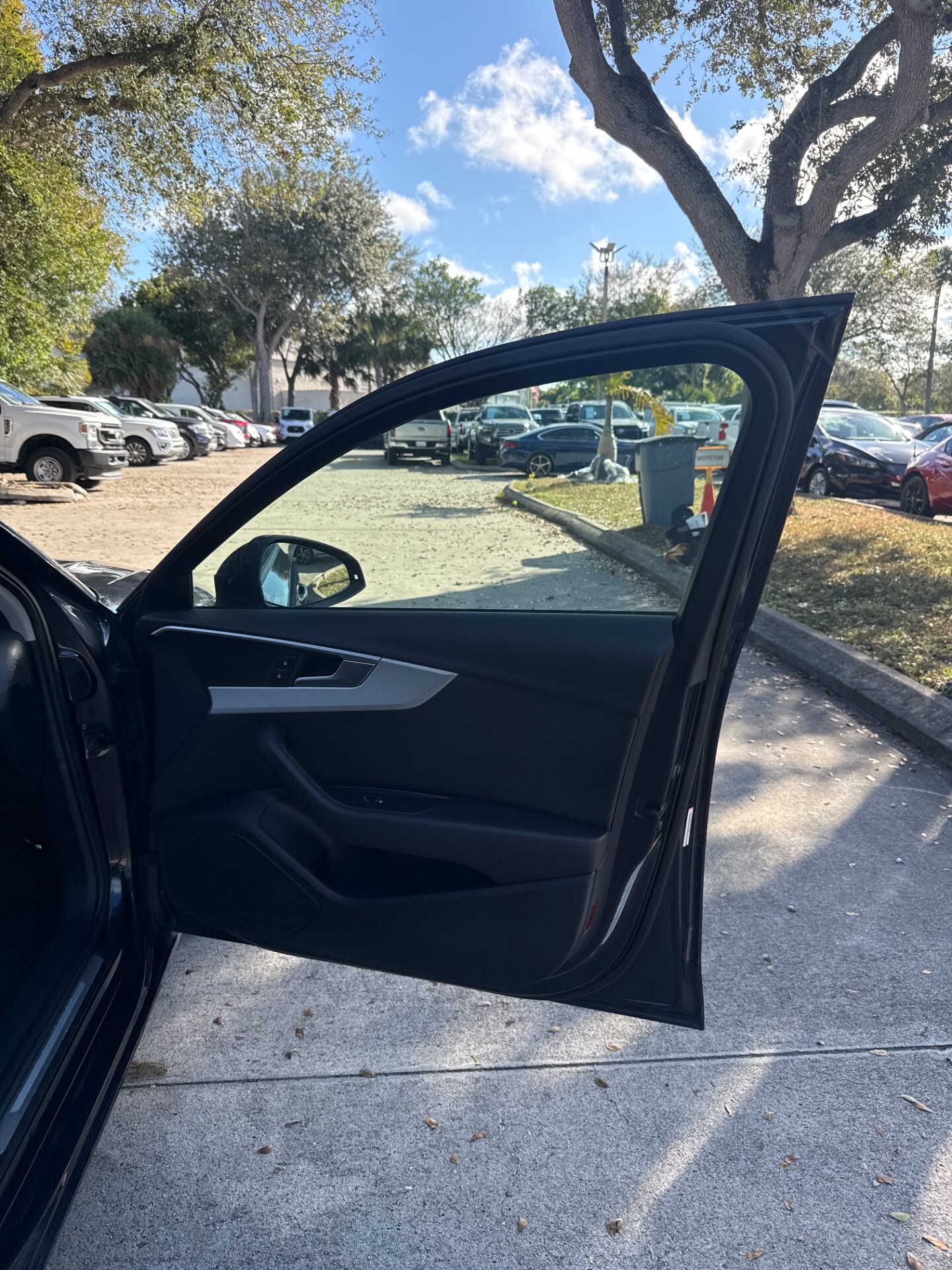 used vehicle - SEDAN AUDI A4 2017