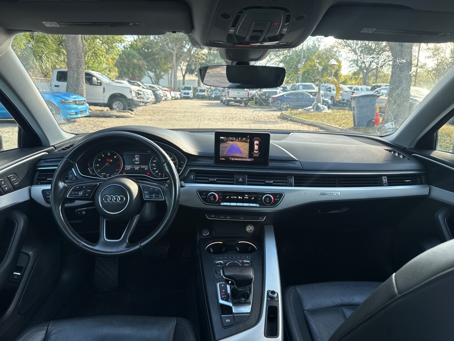 used vehicle - SEDAN AUDI A4 2017