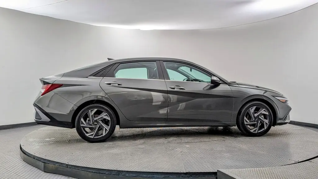 Florida Fine Cars - Used HYUNDAI ELANTRA 2025 WEST PALM SEL CONVENIENCE