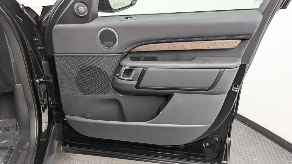 Florida Fine Cars - Used LAND ROVER DISCOVERY 2023 MIAMI S