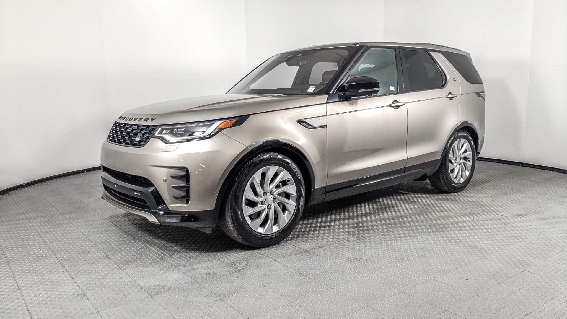 2023 Land Rover Discovery S R Dynamic