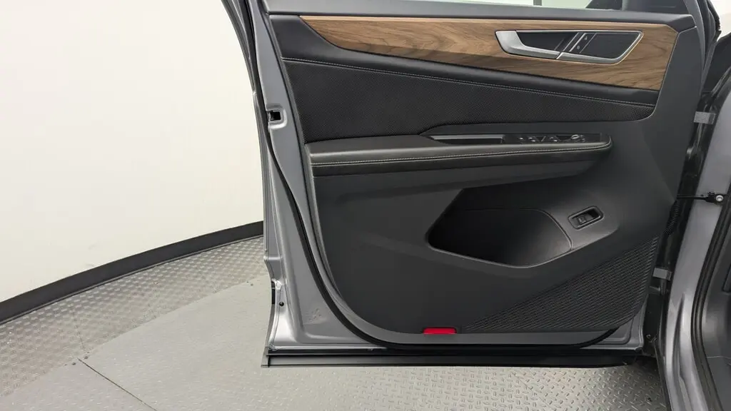 Florida Fine Cars - Used VOLKSWAGEN ATLAS 2025 WEST PALM 2.0T SE W/TECHNOLOGY