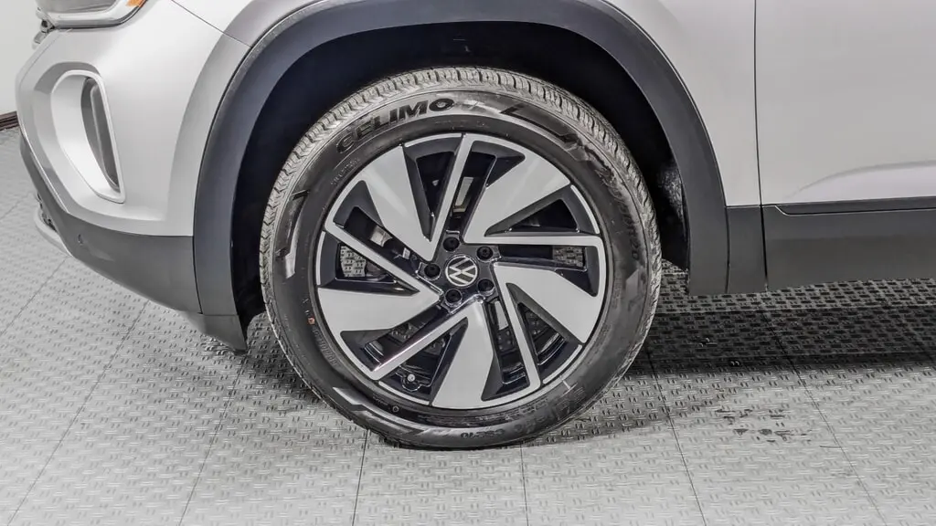 Florida Fine Cars - Used VOLKSWAGEN ATLAS 2024 ORLANDO 2.0T SE W/TECHNOLOGY