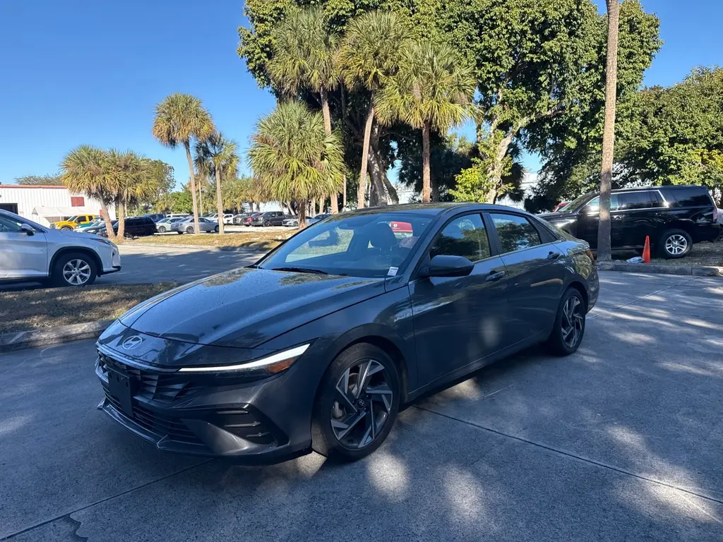 Florida Fine Cars - Used HYUNDAI ELANTRA 2025 WEST PALM SEL CONVENIENCE
