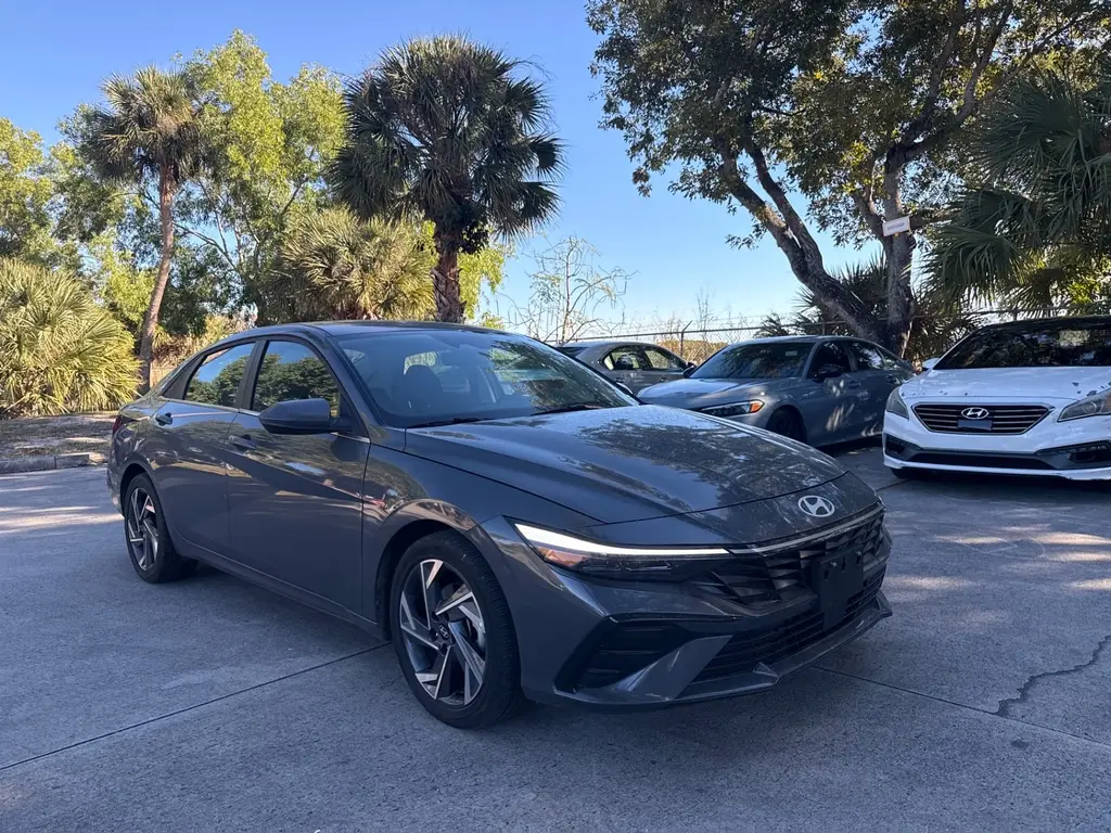 Florida Fine Cars - Used HYUNDAI ELANTRA 2025 WEST PALM SEL CONVENIENCE