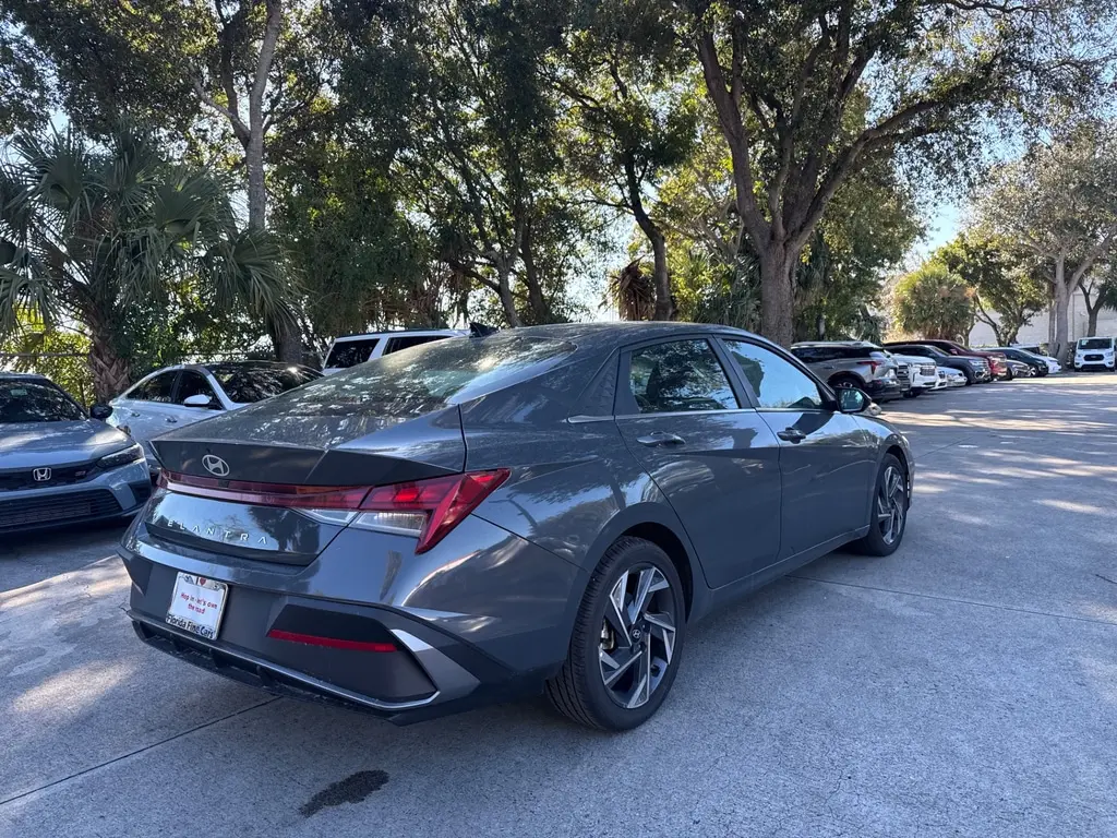 Florida Fine Cars - Used HYUNDAI ELANTRA 2025 WEST PALM SEL CONVENIENCE