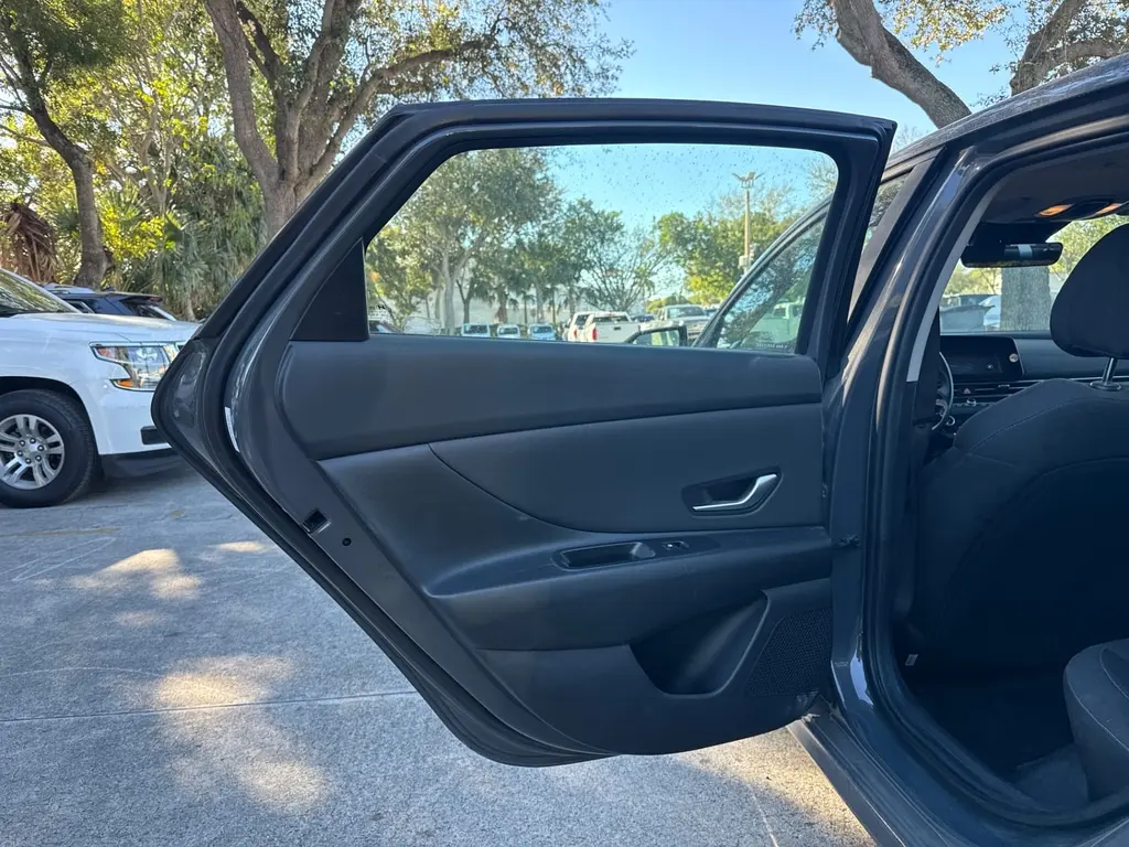 Florida Fine Cars - Used HYUNDAI ELANTRA 2025 WEST PALM SEL CONVENIENCE