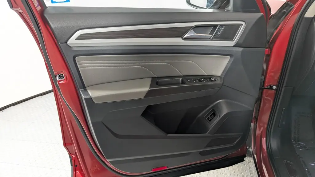 Florida Fine Cars - Used VOLKSWAGEN ATLAS 2022 ORLANDO 3.6L V6 SE W/TECHNOLOGY