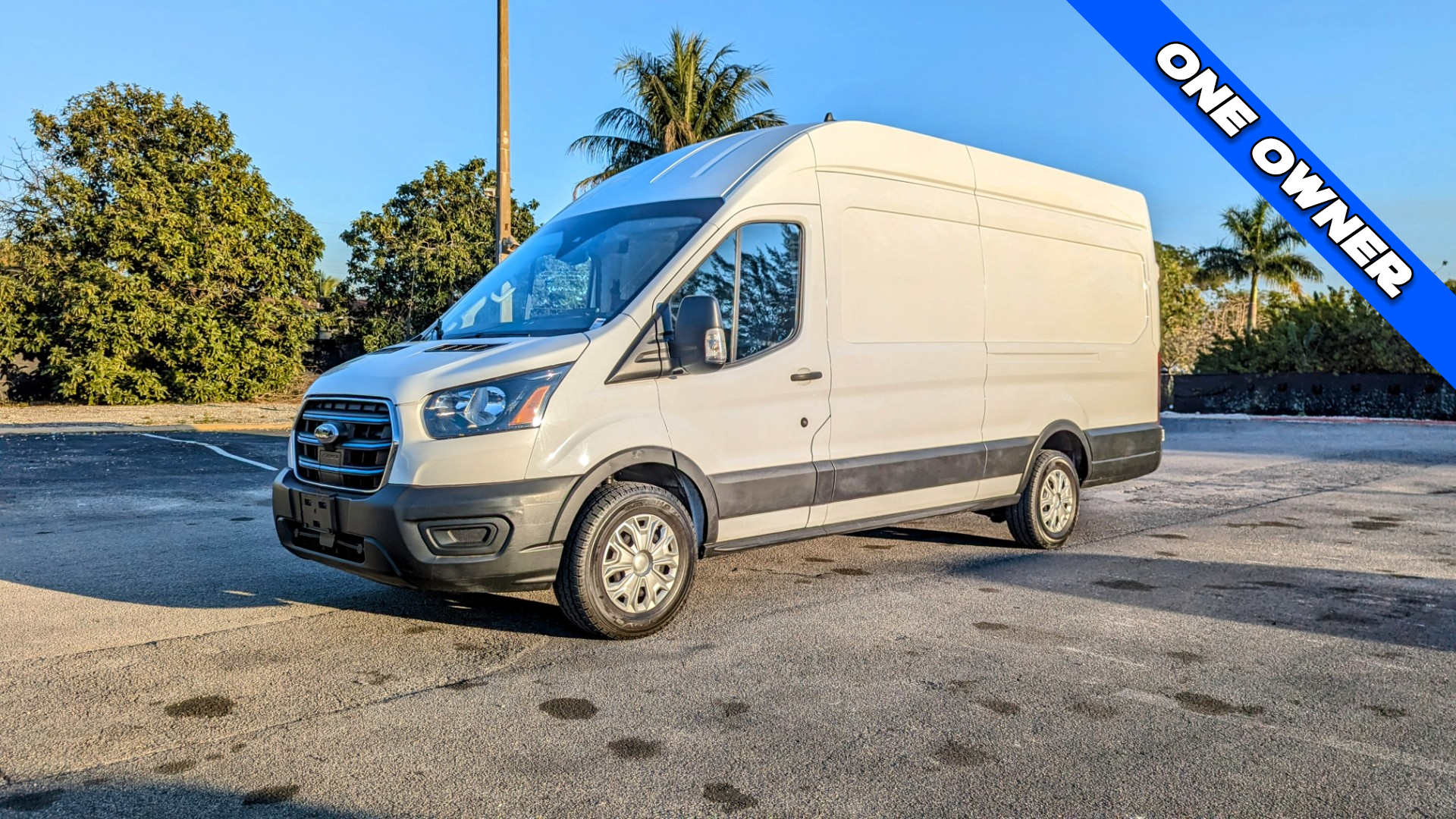 2022 Ford E-Transit Cargo Van