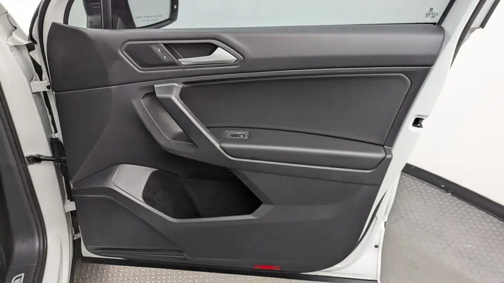 Florida Fine Cars - Used VOLKSWAGEN TIGUAN 2021 MARGATE SE R-LINE BLACK