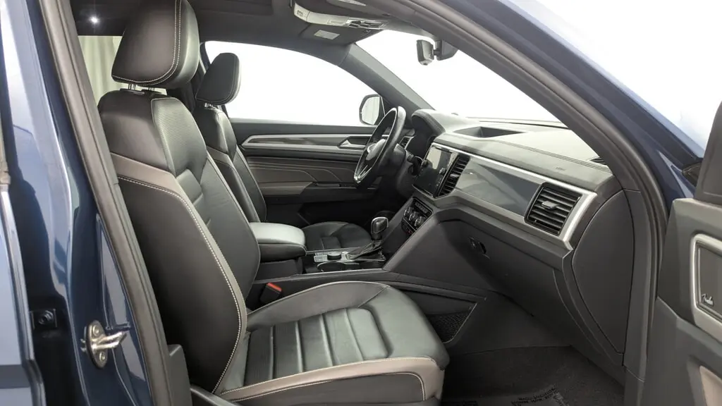 Florida Fine Cars - Used VOLKSWAGEN ATLAS CROSS SPORT 2022 MIAMI 3.6L V6 SEL PREMIUM R-LINE