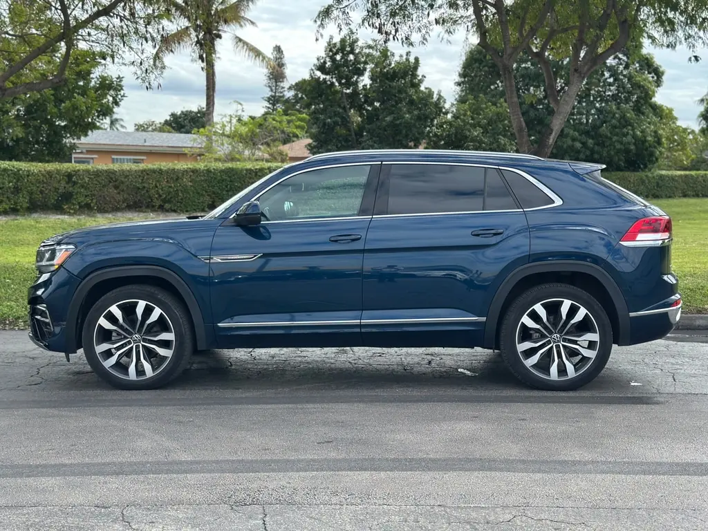 Florida Fine Cars - Used VOLKSWAGEN ATLAS CROSS SPORT 2022 MIAMI 3.6L V6 SEL PREMIUM R-LINE