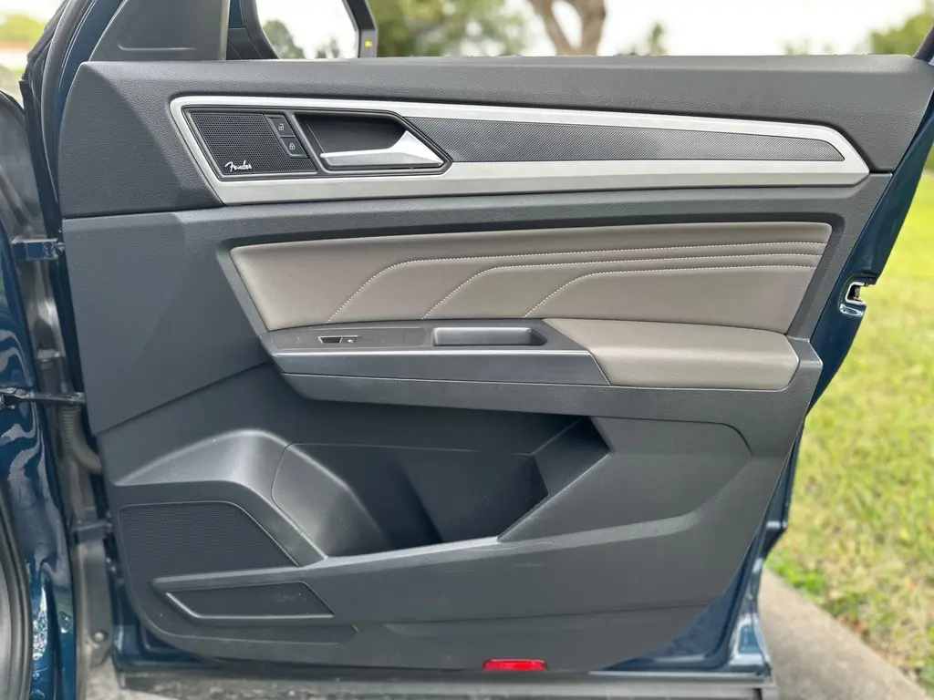 Florida Fine Cars - Used VOLKSWAGEN ATLAS CROSS SPORT 2022 MIAMI 3.6L V6 SEL PREMIUM R-LINE