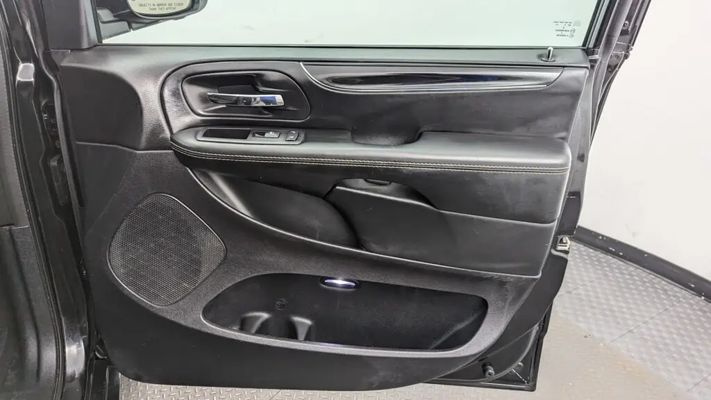 Florida Fine Cars - Used DODGE GRAND CARAVAN 2018 MARGATE SE PLUS